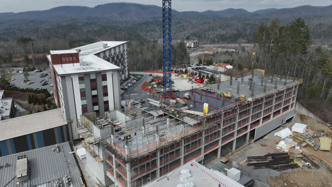 Hotel & Hospitality Roofing